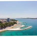 Vodice-srima *